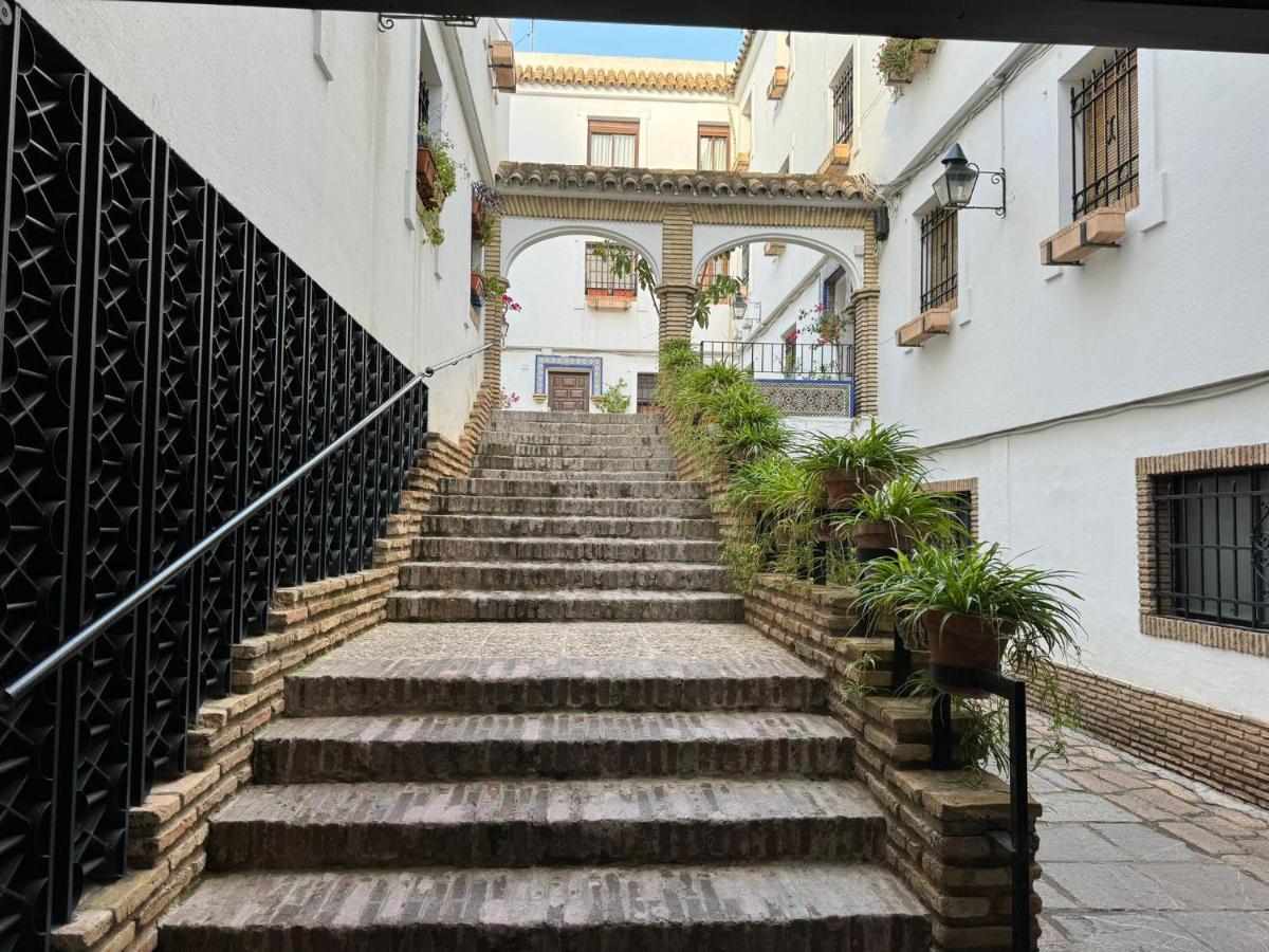 Apartamento Buen Pastor Con Parking Gratuito Kordoba Bagian luar foto