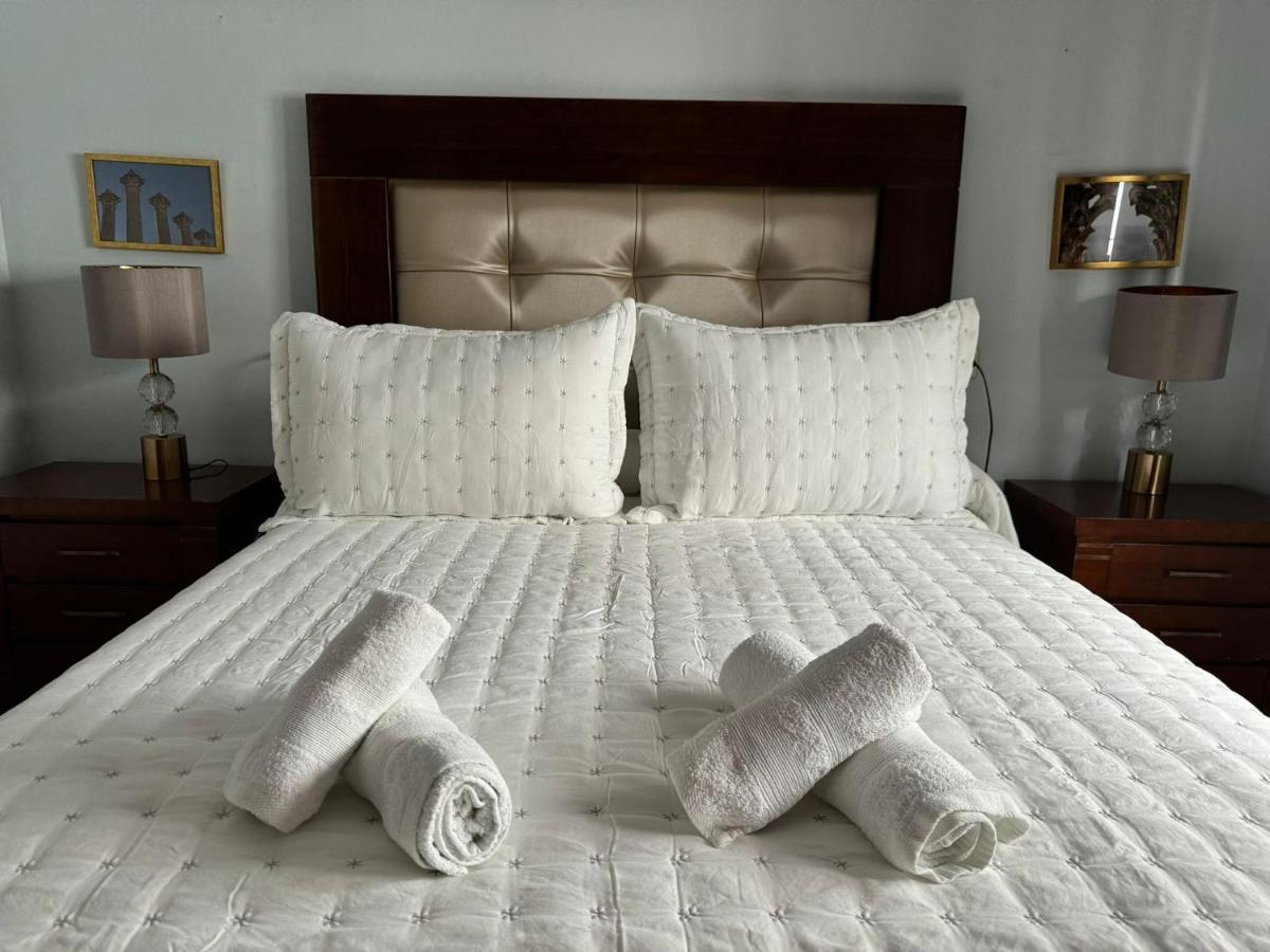 Apartamento Buen Pastor Con Parking Gratuito Kordoba Bagian luar foto