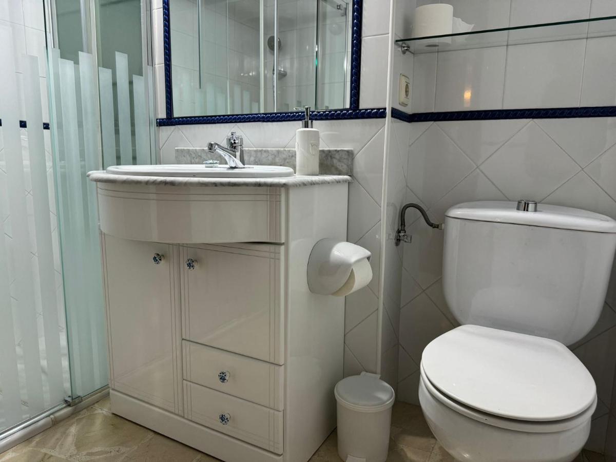 Apartamento Buen Pastor Con Parking Gratuito Kordoba Bagian luar foto