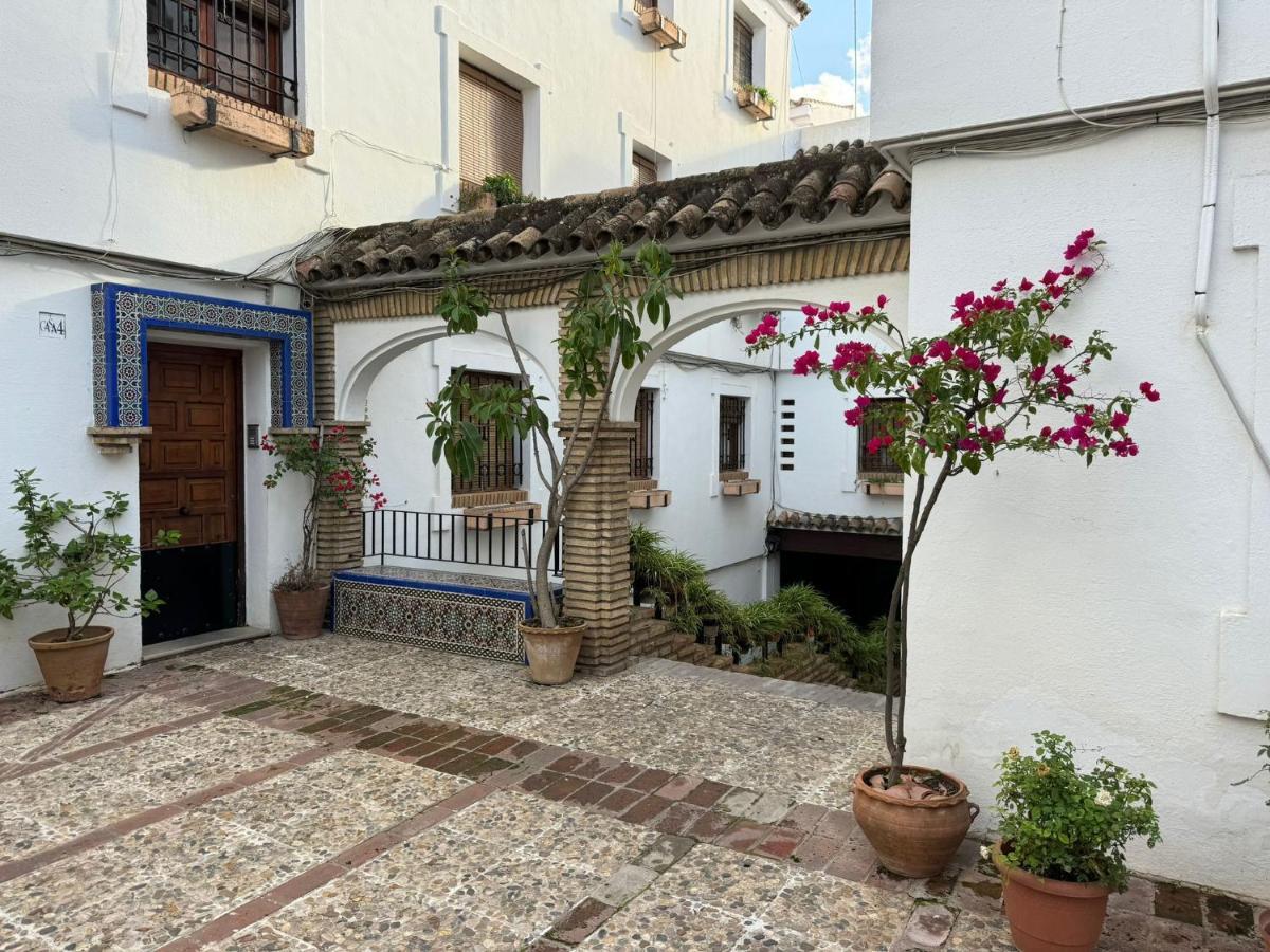 Apartamento Buen Pastor Con Parking Gratuito Kordoba Bagian luar foto